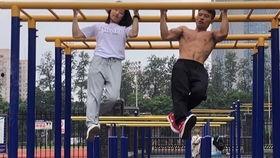 惊呆了一群吃瓜群众怎么办,吃瓜群众围观大事件